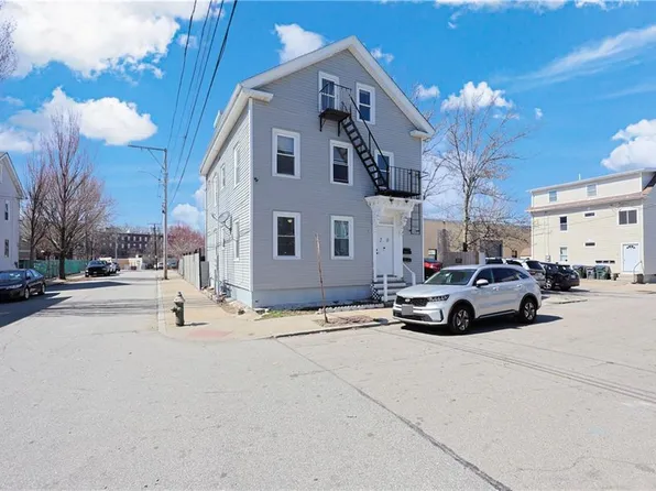 20 De Soto St, Providence, RI 02909