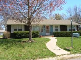 2711 Girard Ave, Leavenworth, KS 66048