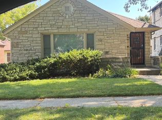 5633 W Roosevelt Dr, Milwaukee, WI 53216