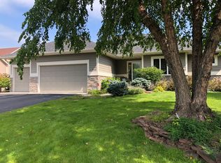 8051 9th Street Way N, Oakdale, MN 55128