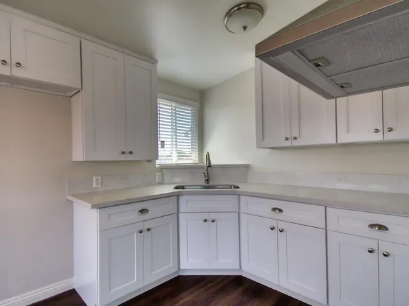 11883 Eucalyptus Ave #3, Hawthorne, CA 90250