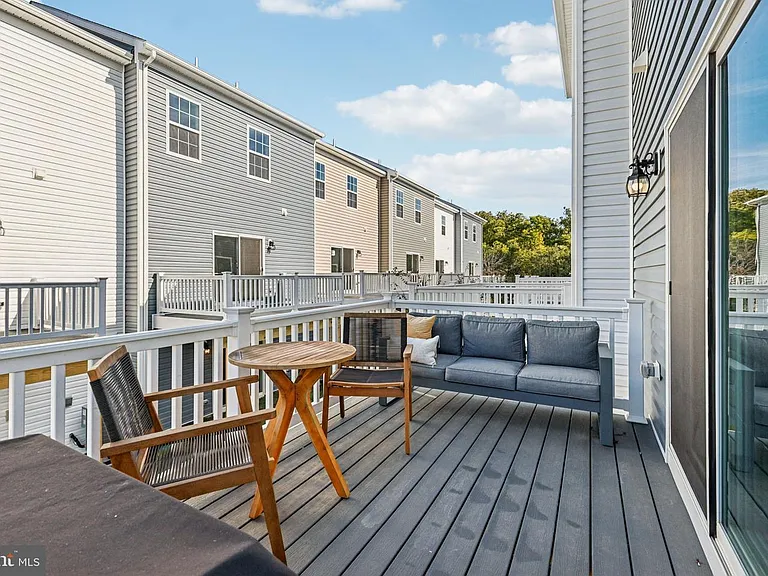 137 Willett Hollow St — Photo 4