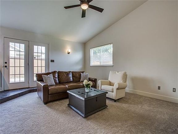 3rd image of 4448 Cleveland Dr