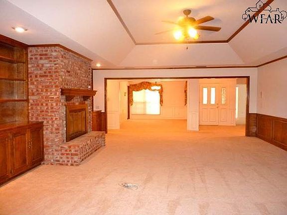 3rd image of 2418 Marika Cir