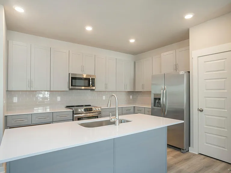 4524 Ropha Ct — Photo 6