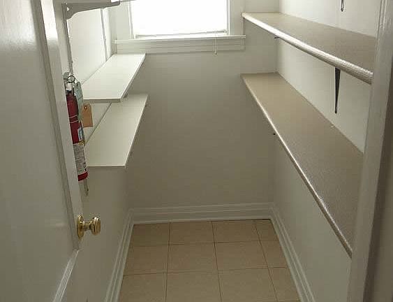 3rd image of 4049 N Kolmar Ave