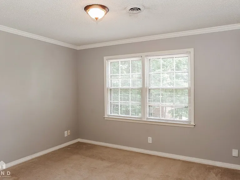 11313 Mountaincrest Dr SE — Photo 20