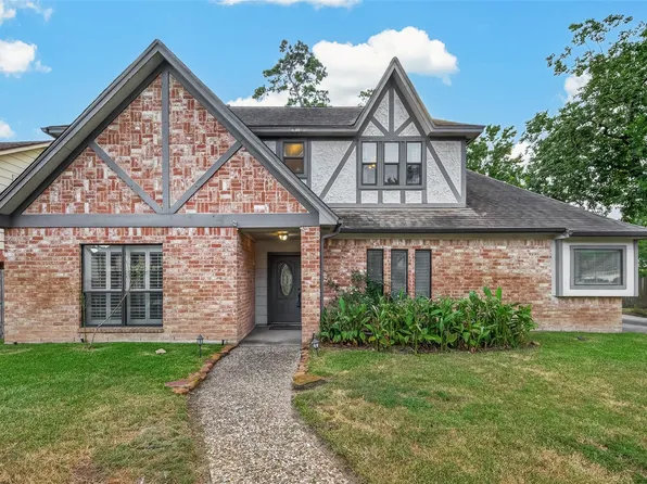 17723 Woodlode Ln, Spring, TX 77379