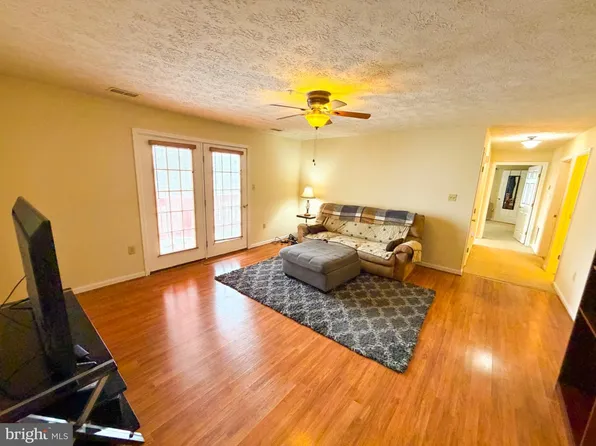 1292 Ox Rd Unit F9, Woodstock, VA 22664