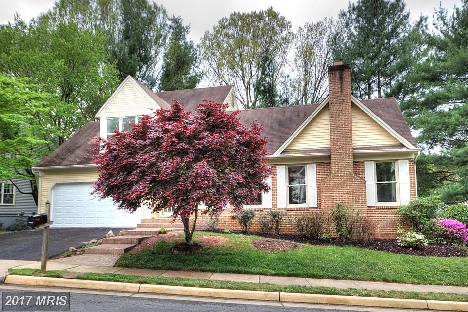 1st image of 10002 Beacon Pond Ln