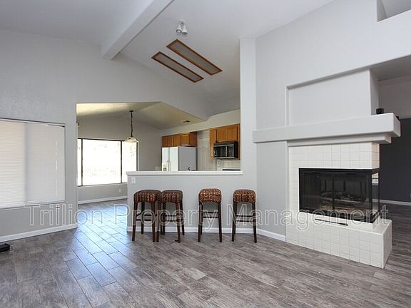 5th image of 41816 Humber Dr