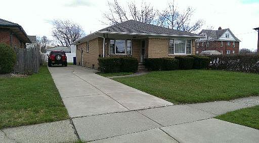 2nd image of 202 Onondaga Ave