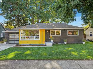 10910 NE Tillamook St, Portland, OR 97220