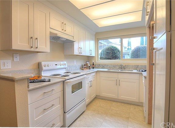 All New Kitchen, including window, hardware, lighting and appliances