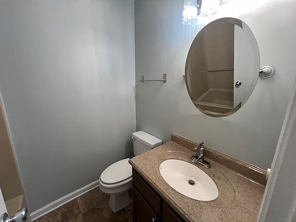 4th image of 2517 Skyland Trl NE