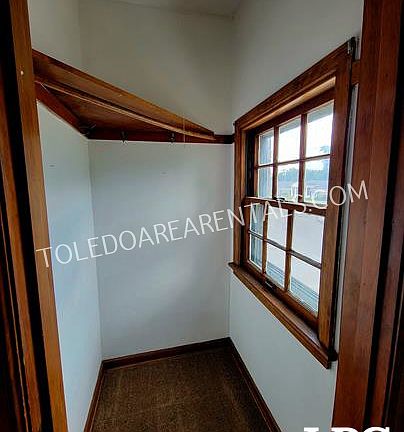 5th image of 4302 Monroe St #4