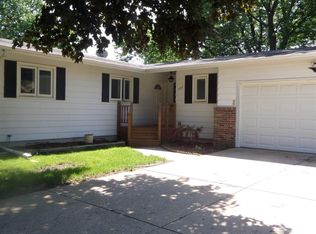 657 N Wright Rd, Janesville, WI 53546