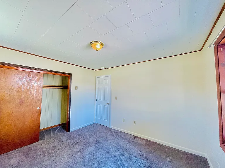 72 Heineberg Dr #100 — Photo 27