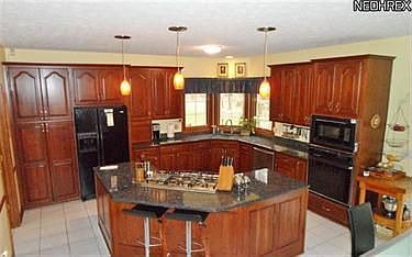 3rd image of 1363 Snowberry Ln
