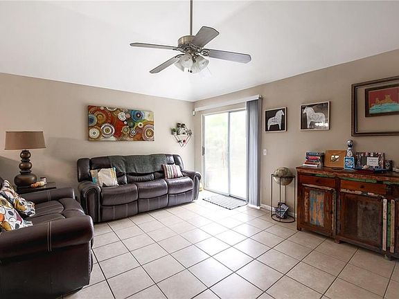 4th image of 9007 Wellesley Dr