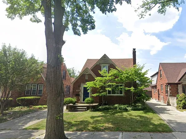 415 Manor St, Grosse Pointe Farms, MI 48236