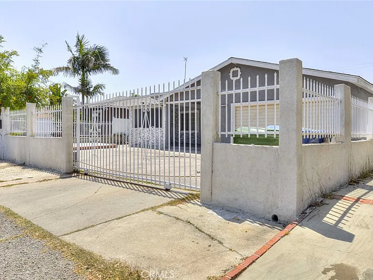 6149 Case Ave — Photo 41
