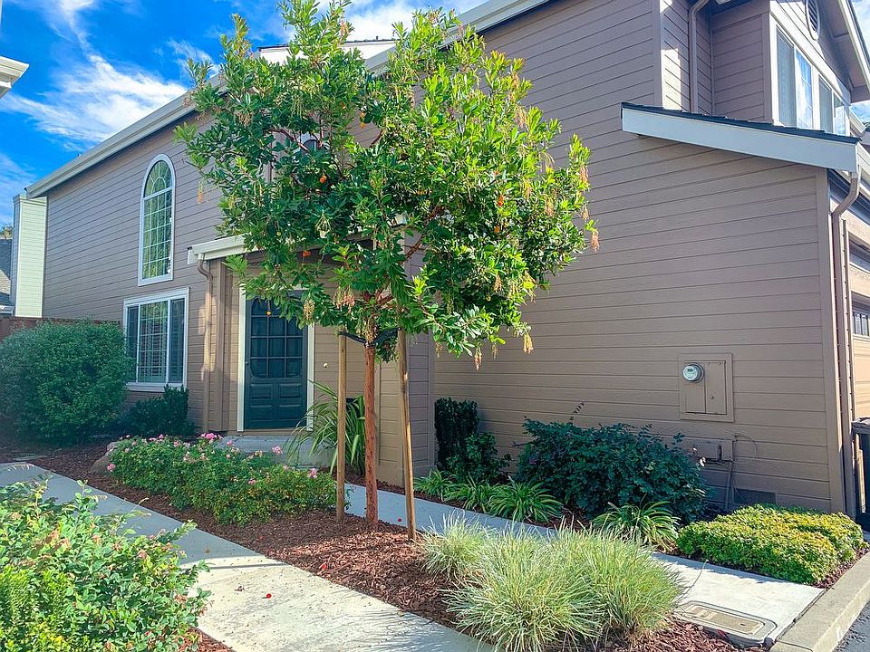 1st image of 1472 Carrington Cir