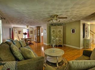 2 Knotty Oak Shrs, Coventry, RI 02816