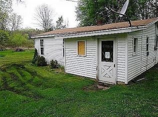 595 Gaskill Rd, Hastings, MI 49058