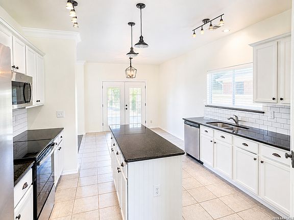 4th image of 216 CORSICA DR