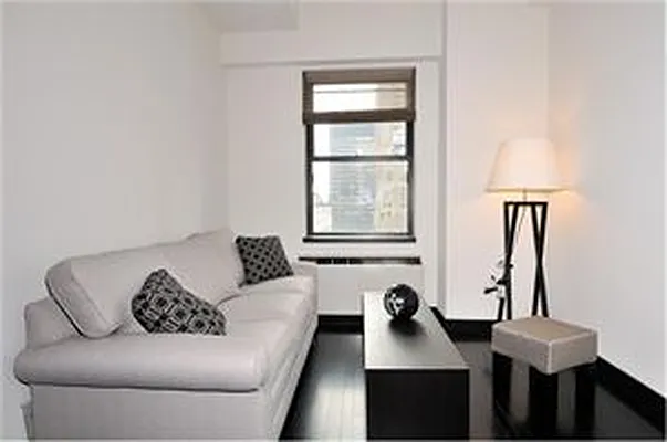 Rented by Douglas Elliman | media 33