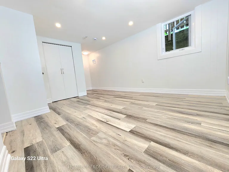 764 Gorham St #BASEMENT — Photo 11
