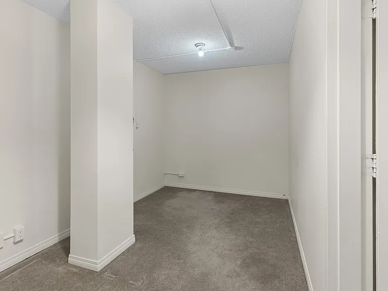 9820 104th St NW — Photo 39