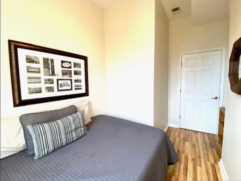 1434 W Fletcher St #2F — Photo 22