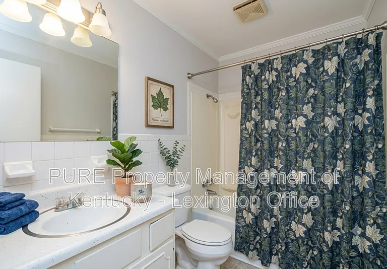 459 Sycamore Ct #26 — Photo 9