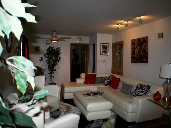 Living Room towards Kitchen