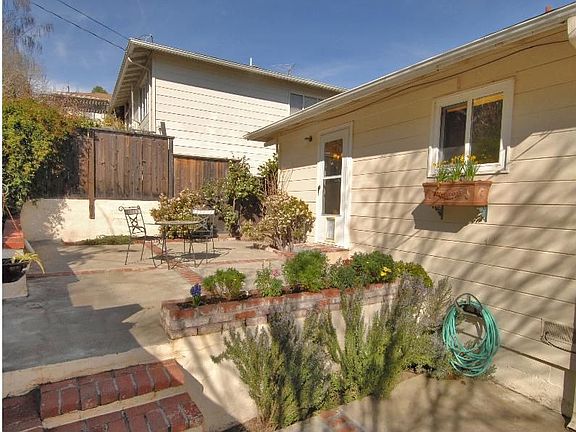 2nd image of 46 Vine St