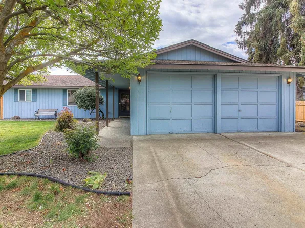 2906 W Viola Ave, Yakima, WA 98902