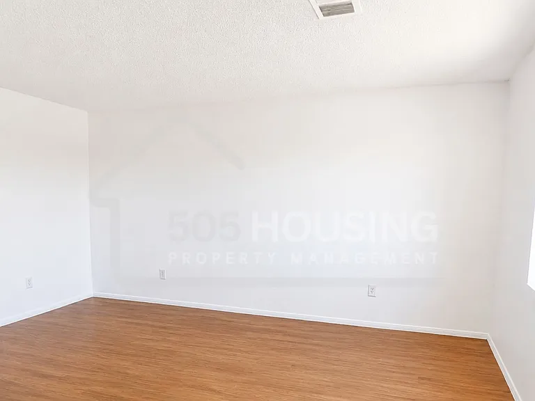 8313 Marquette Ave NE #D — Photo 22