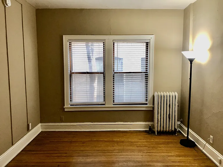 Grand and Dale Apartments — Photo 60