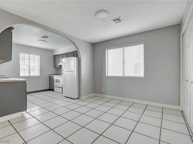 5270 Carriellen Ln #A — Photo 11