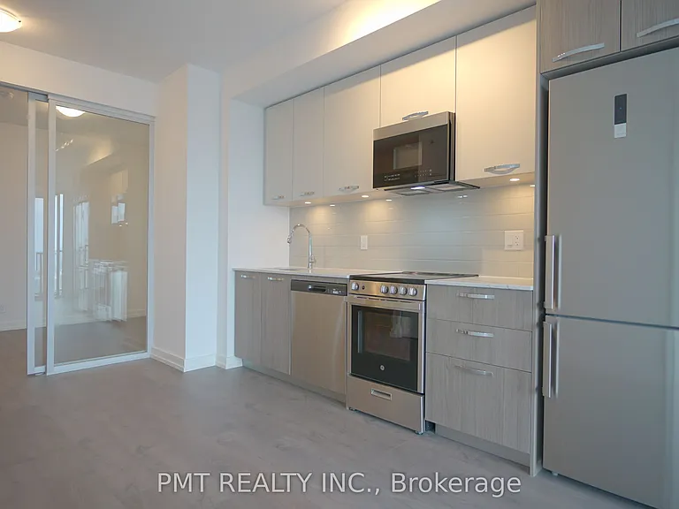 75 James St S #3101 — Photo 5