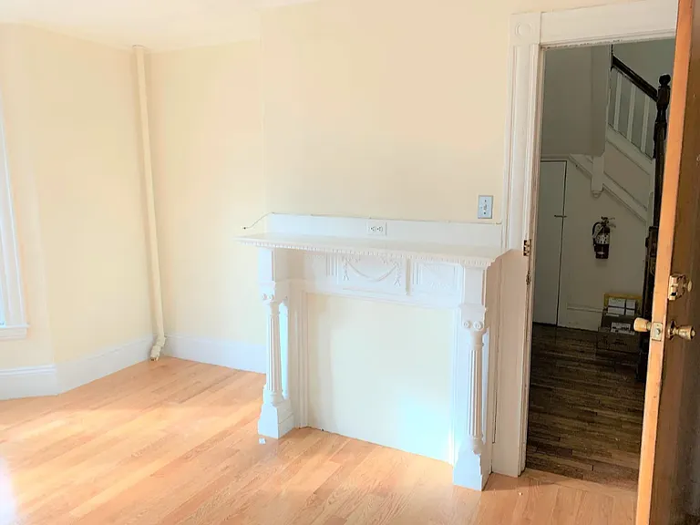 381 Harvard St #3 — Photo 8