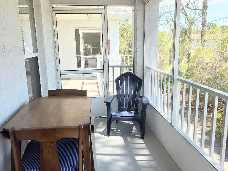 843 SE Mayo Dr — Photo 12