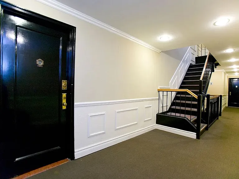 535 Hudson St #3E — Photo 15