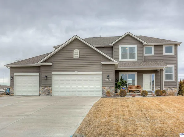 5102 Birchwood Dr, Bellevue, NE 68133