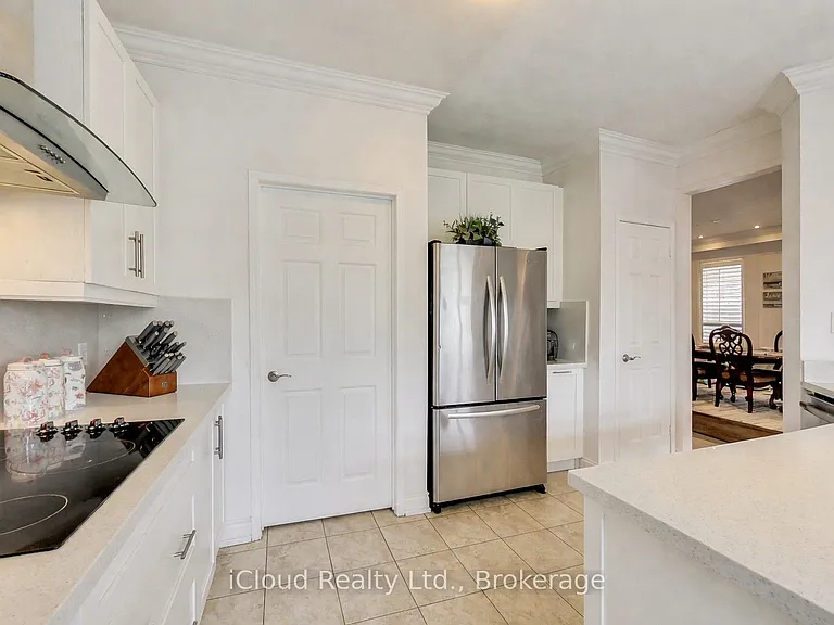 1013 McCuaig Dr — Photo 5