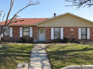 5801 Magnolia Ln, Rowlett, TX 75089