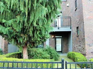1420 NW 20th Ave APT 207, Portland, OR 97209