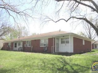 402 E 10th St, Lyndon, KS 66451